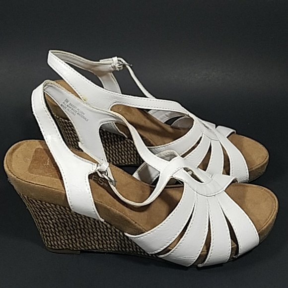 AEROSOLES Shoes - SOLD EBAY Aerosoles Sassy Plush Wedge Sandals 8